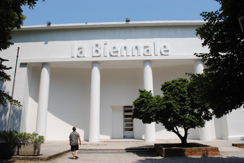 Barbera-Biennale Apartamento Veneza Exterior foto